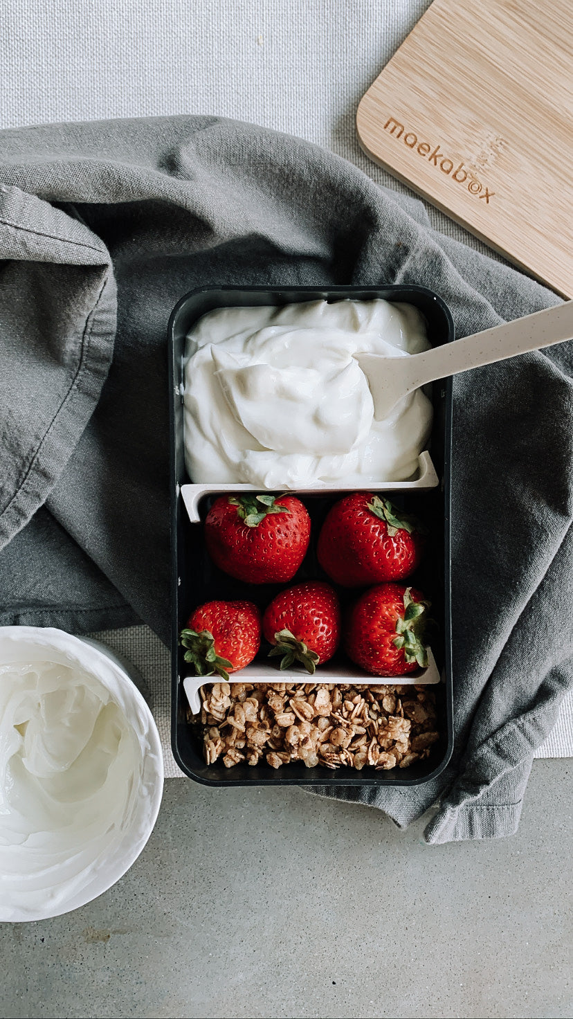 The moveable dividers make it easy to adjust portions as needed. Each box can hold up to 2.5 cups of solid food. Liquids should be kept in a separate container or sauce box.